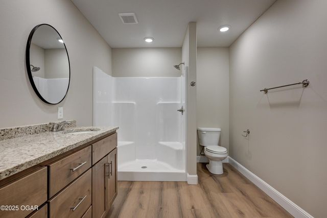 1242 Sheila Ann Drive, Carthage, MO 64836