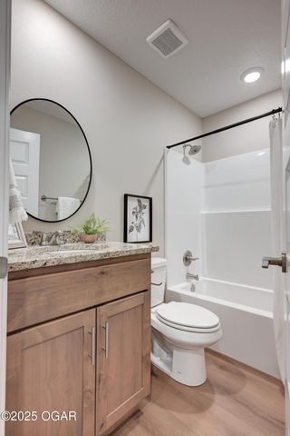 1242 Sheila Ann Drive, Carthage, MO 64836