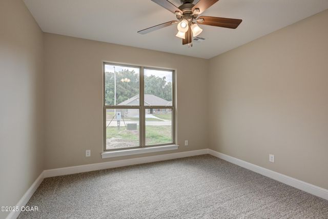 1242 Sheila Ann Drive, Carthage, MO 64836