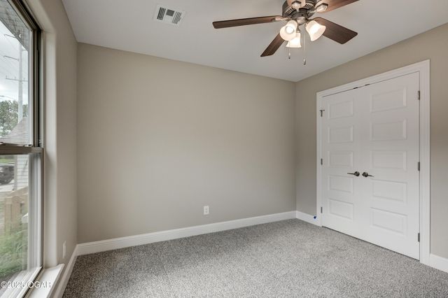 1242 Sheila Ann Drive, Carthage, MO 64836