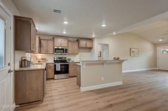 1242 Sheila Ann Drive, Carthage, MO 64836