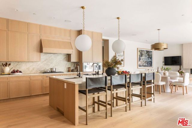 9951 Liebe Drive, Beverly Hills, CA 90210