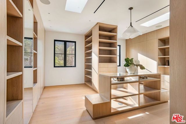 9951 Liebe Drive, Beverly Hills, CA 90210