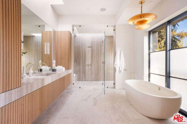 9951 Liebe Drive, Beverly Hills, CA 90210