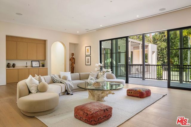 9951 Liebe Drive, Beverly Hills, CA 90210