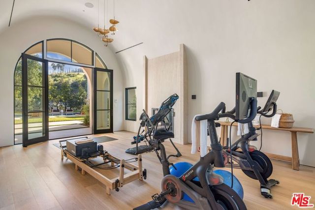 9951 Liebe Drive, Beverly Hills, CA 90210