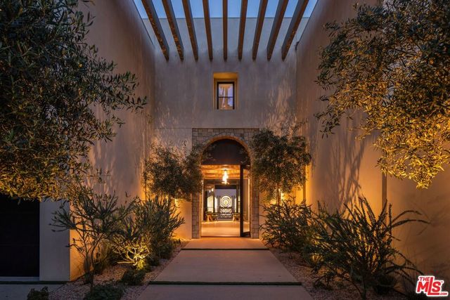 9951 Liebe Drive, Beverly Hills, CA 90210