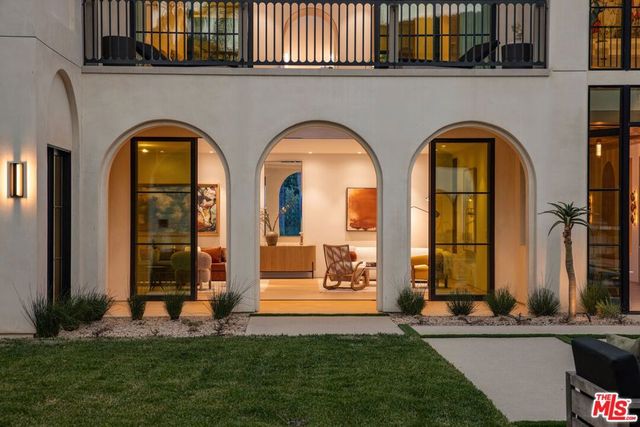 9951 Liebe Drive, Beverly Hills, CA 90210