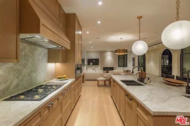 9951 Liebe Drive, Beverly Hills, CA 90210