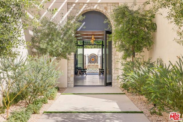 9951 Liebe Drive, Beverly Hills, CA 90210