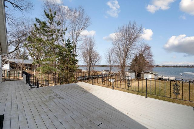 3521 Interlachen Drive NE, Ham Lake, MN 55304