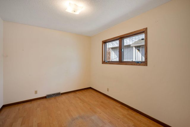 3521 Interlachen Drive NE, Ham Lake, MN 55304