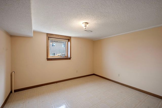 3521 Interlachen Drive NE, Ham Lake, MN 55304