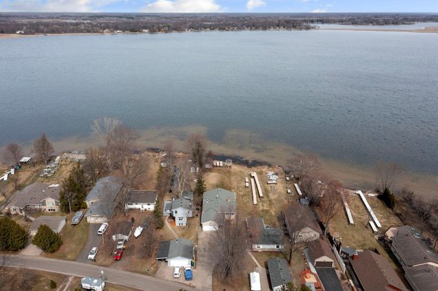 3521 Interlachen Drive NE, Ham Lake, MN 55304