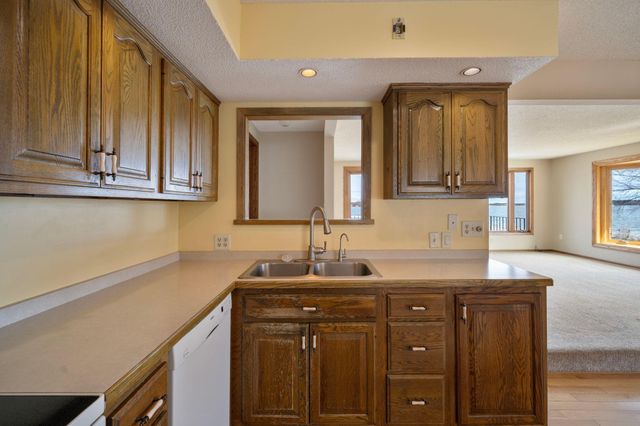 3521 Interlachen Drive NE, Ham Lake, MN 55304