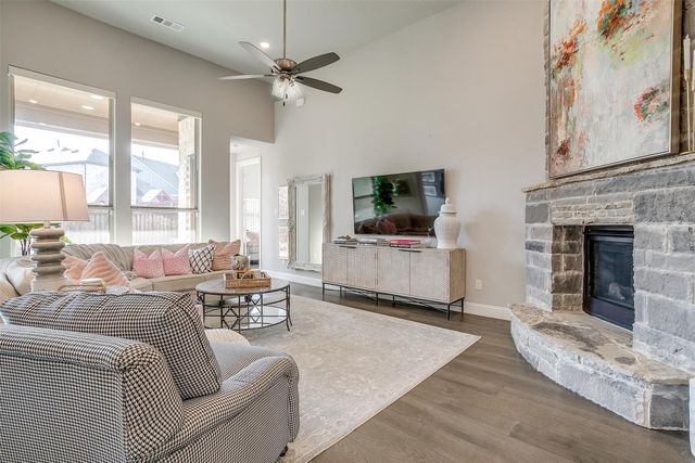 14317 Overlook Park Drive, Fort Worth, TX 76008