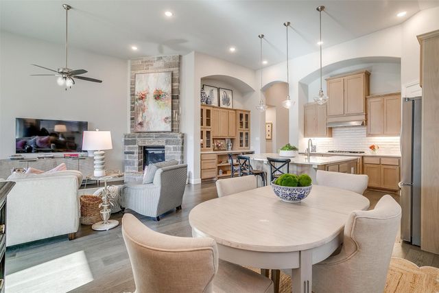 14317 Overlook Park Drive, Fort Worth, TX 76008