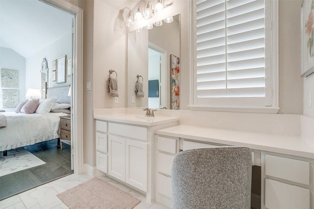 14317 Overlook Park Drive, Fort Worth, TX 76008