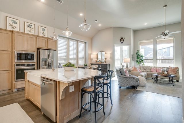 14317 Overlook Park Drive, Fort Worth, TX 76008