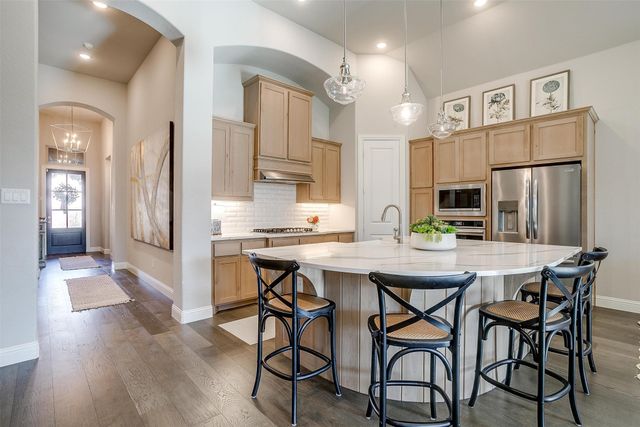 14317 Overlook Park Drive, Fort Worth, TX 76008