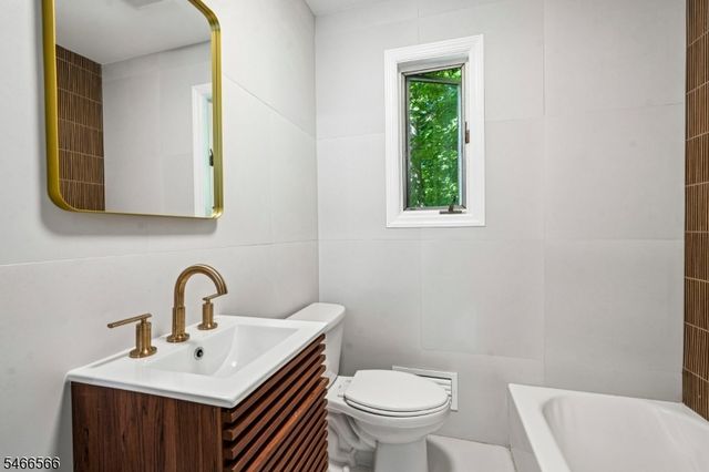 404 County Route 515, Vernon Twp., NJ 07462
