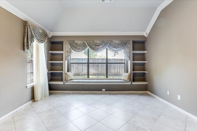 626 Waters Edge Way, Murphy, TX 75094