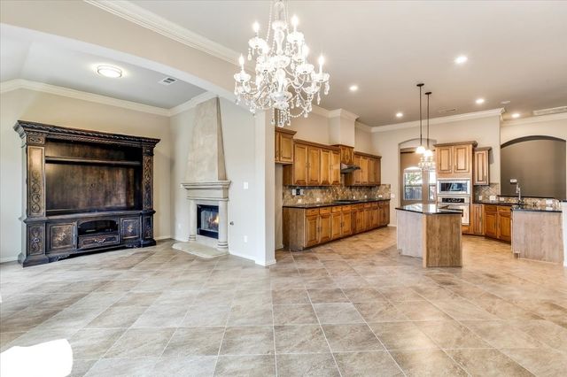 626 Waters Edge Way, Murphy, TX 75094