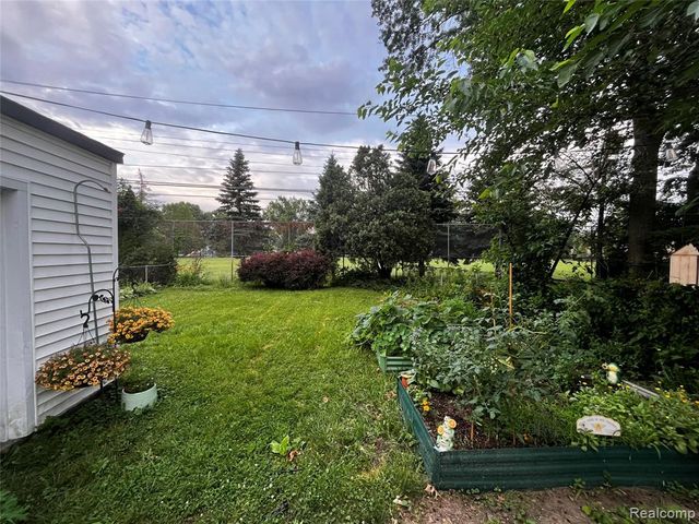 1860 Shevlin Street, Ferndale, MI 48220