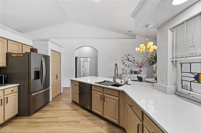 3261 8th AVE SE, Naples, FL 34117