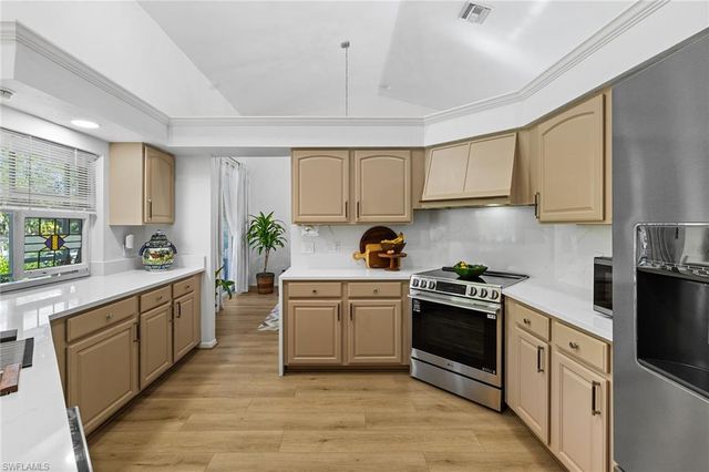 3261 8th AVE SE, Naples, FL 34117