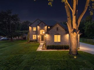 49309 Bayshore Drive, Chesterfield Twp, MI 48047
