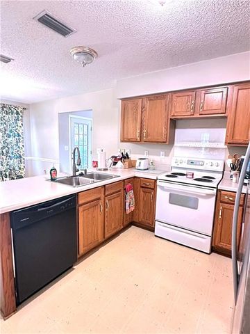 116 Oakwood Avenue, Fairhope, AL 36532