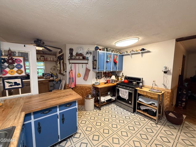 580 Hale Brook Road, Newport, TN 37821