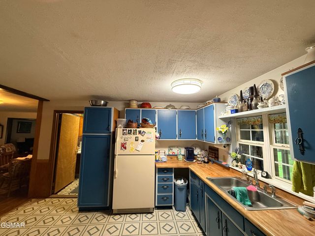 580 Hale Brook Road, Newport, TN 37821