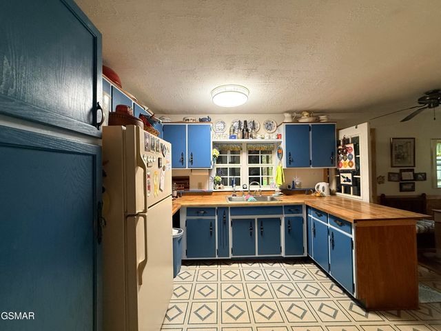 580 Hale Brook Road, Newport, TN 37821