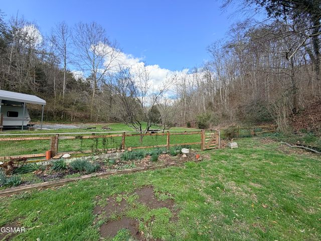 580 Hale Brook Road, Newport, TN 37821