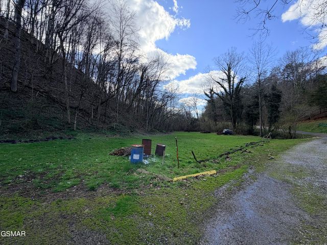 580 Hale Brook Road, Newport, TN 37821