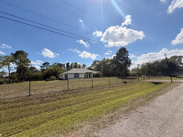 17770 75TH Place N, The Acreage, FL 33470