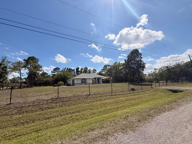 17770 75TH Place N, The Acreage, FL 33470
