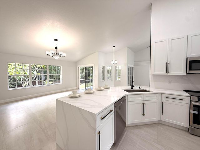 17770 75TH Place N, The Acreage, FL 33470
