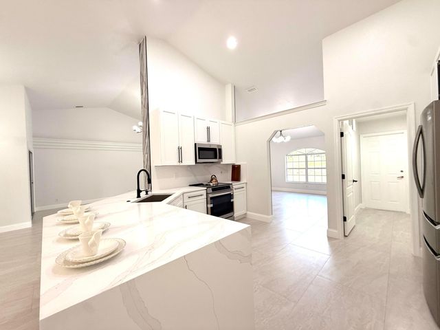17770 75TH Place N, The Acreage, FL 33470