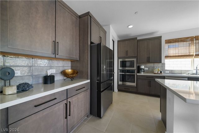 9783 Evergreen Pine Street, Las Vegas, NV 89166