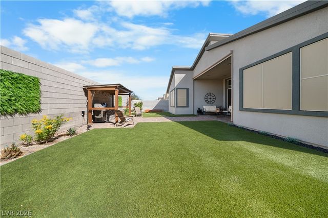 9783 Evergreen Pine Street, Las Vegas, NV 89166