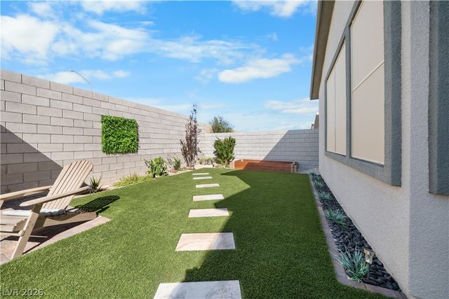 9783 Evergreen Pine Street, Las Vegas, NV 89166