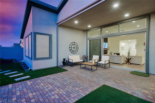 9783 Evergreen Pine Street, Las Vegas, NV 89166