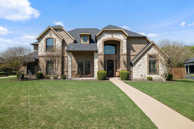 319 Fountain Creek Court, Ovilla, TX 75154