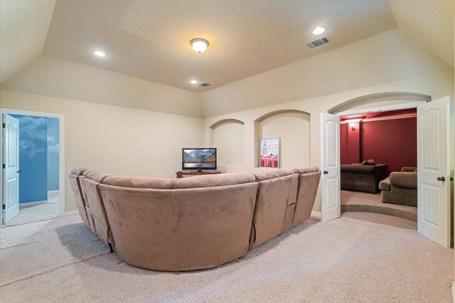 319 Fountain Creek Court, Ovilla, TX 75154