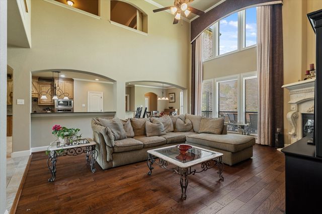 319 Fountain Creek Court, Ovilla, TX 75154