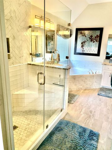 819 Shady Meadow Drive, Lewisville, TX 75077