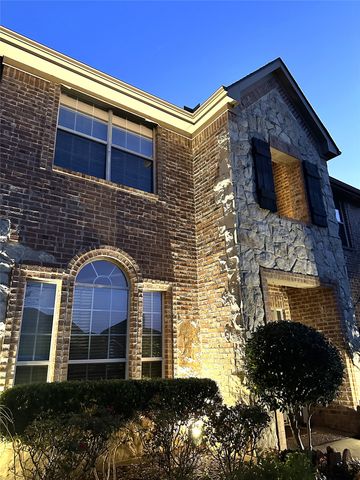 819 Shady Meadow Drive, Lewisville, TX 75077